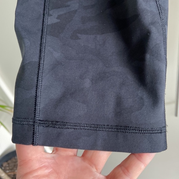 Lululemon Speed Up Crop *21” - Picture 10 of 15